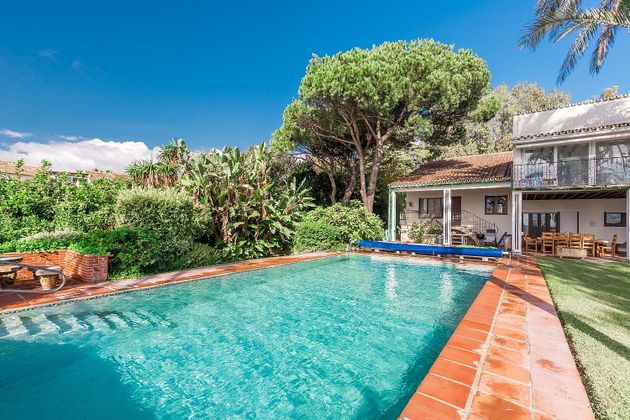 Foto 2 de Xalet en venda a Los Monteros - Bahía de Marbella de 5 habitacions amb terrassa i piscina