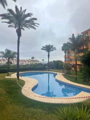 Foto 1 de Piso en venta en Chullera de 2 habitaciones con terraza y piscina