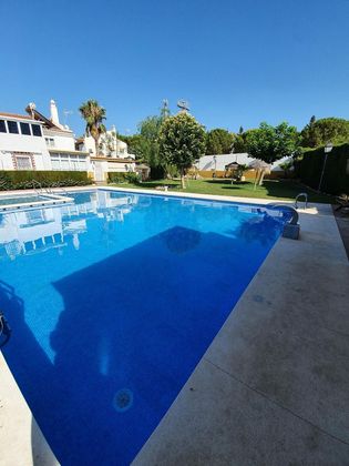 Foto 1 de Casa en venda a Centro - Alhaurín de la Torre de 4 habitacions amb terrassa i piscina