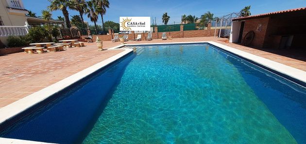 Foto 1 de Chalet en venta en Pinos de Alhaurín - Periferia de 7 habitaciones con terraza y piscina