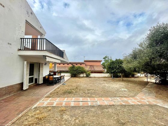 Foto 2 de Venta de chalet en El Candado - El Palo de 4 habitaciones con terraza y piscina
