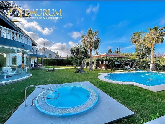 Foto 1 de Xalet en venda a Churriana de 5 habitacions amb terrassa i piscina