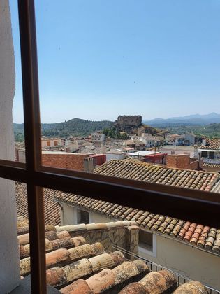 Foto 2 de Casa en venda a Castellnovo de 8 habitacions amb terrassa i balcó