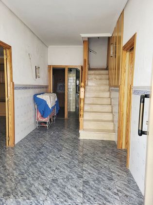 Foto 2 de Casa en venta en Castellnovo de 6 habitaciones con terraza y balcón