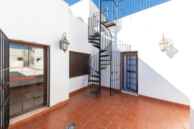 Foto 1 de Ático en venta en Santa Catalina de 5 habitaciones con terraza y garaje