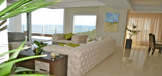 Foto 2 de Xalet en venda a Chullera de 5 habitacions amb terrassa i piscina