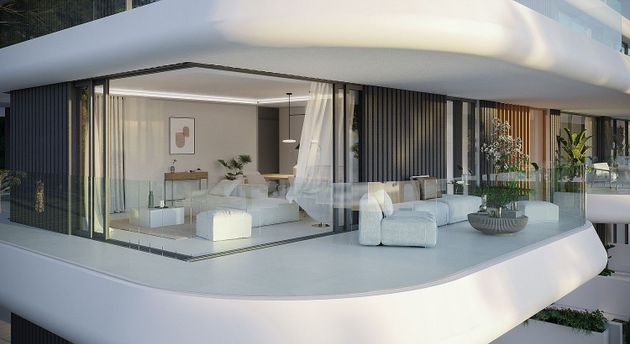 Foto 1 de Pis en venda a Centro Urbano de 2 habitacions amb terrassa i piscina