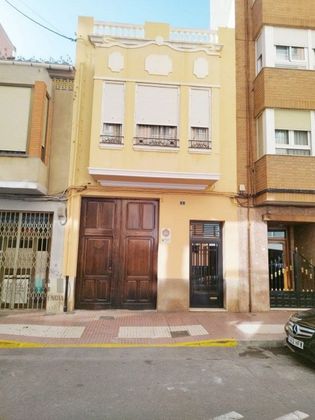 Foto 1 de Casa en venda a Centro - Castellón de la Plana de 3 habitacions amb terrassa i garatge