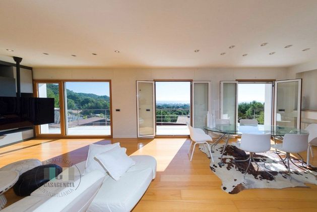 Foto 1 de Casa en venda a Montornés - Las Palmas - El Refugio de 5 habitacions amb piscina i jardí
