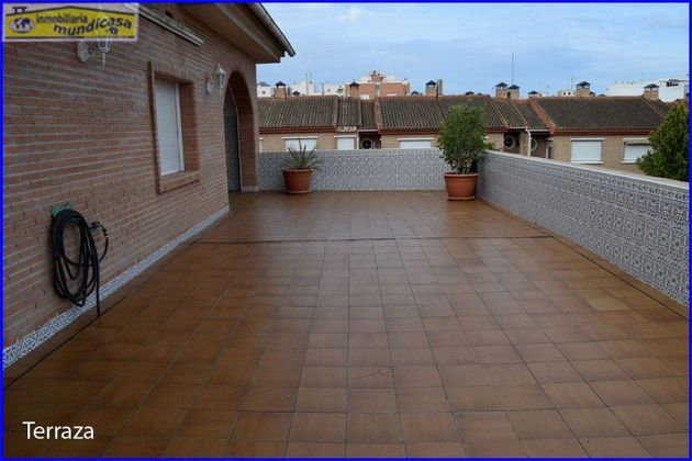 Foto 2 de Xalet en venda a Santomera de 9 habitacions amb terrassa i piscina