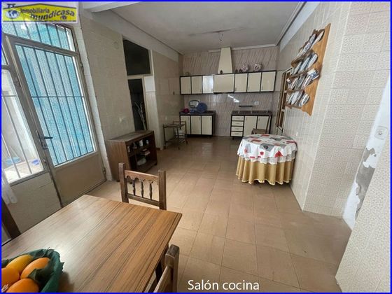 Foto 2 de Casa adossada en venda a Santomera de 4 habitacions amb terrassa