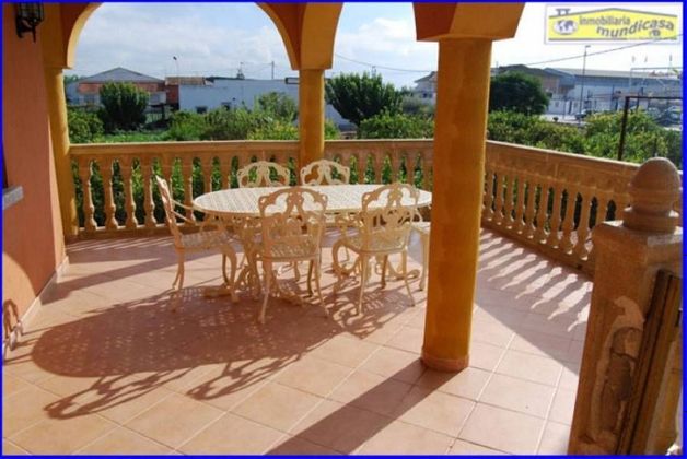 Foto 2 de Venta de chalet en El Raal de 4 habitaciones con terraza y piscina