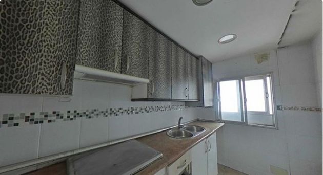Foto 1 de Piso en venta en San Isidro - Los Almendros de 2 habitaciones con terraza y calefacción