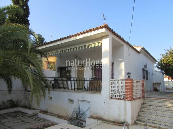 Foto 1 de Chalet en alquiler en La Cañada de 2 habitaciones con terraza y jardín