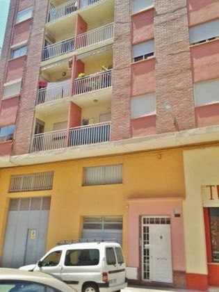 Foto 2 de Pis en venda a avenida Diputación Provincial de 4 habitacions amb terrassa i balcó