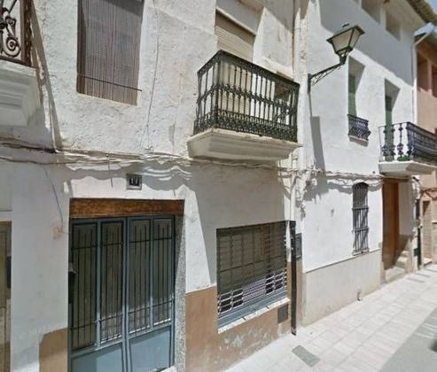 Foto 1 de Casa en venda a Villar del Arzobispo de 3 habitacions i 338 m²