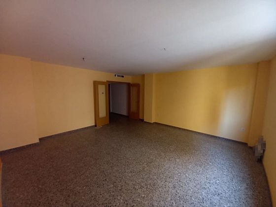 Foto 1 de Pis en venda a Centro - Almazora/Almassora de 2 habitacions amb terrassa i ascensor