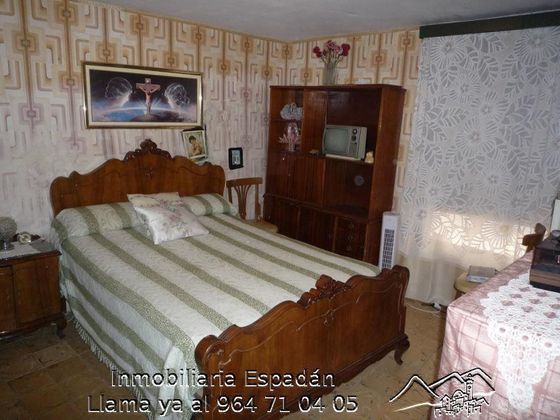 Foto 2 de Casa adossada en venda a Segorbe de 6 habitacions amb terrassa