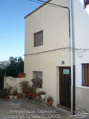 Foto 1 de Casa adossada en venda a Segorbe de 4 habitacions amb terrassa