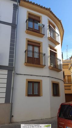 Foto 2 de Venta de piso en Segorbe de 3 habitaciones con balcón