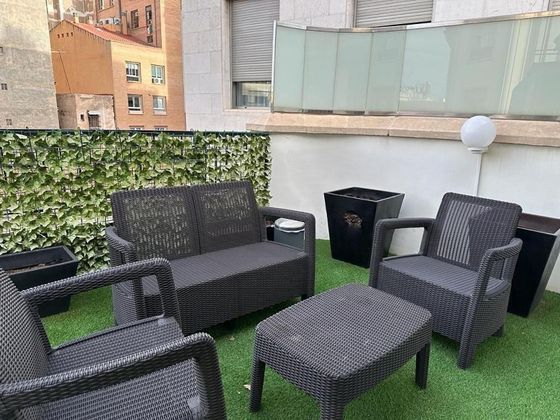 Foto 2 de Àtic en lloguer a Centro - Murcia de 1 habitació amb terrassa i mobles