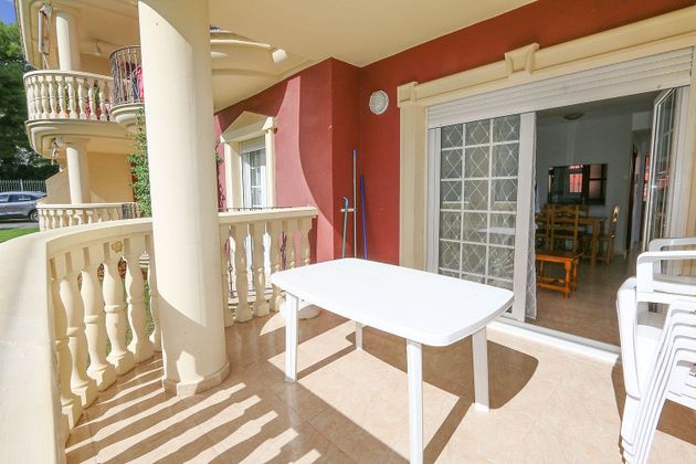 Foto 2 de Piso en venta en calle Malentivet de 2 habitaciones con terraza y piscina