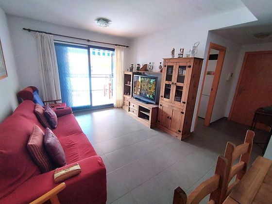 Foto 1 de Venta de piso en Chilches (Castellón/Castelló) de 3 habitaciones con terraza y piscina