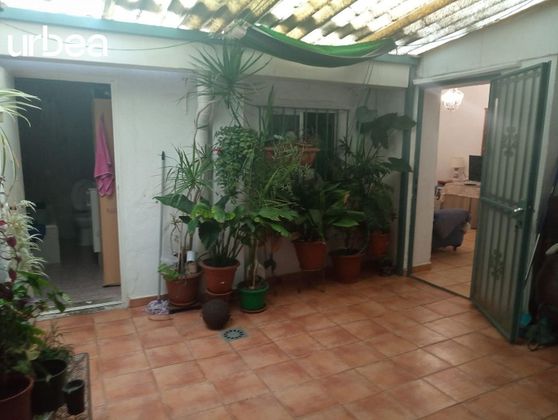 Foto 1 de Chalet en venta en Palma - Palmilla de 4 habitaciones con terraza y jardín