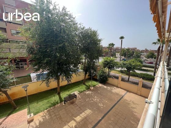 Foto 2 de Pis en venda a El Cónsul - Ciudad Universitaria de 3 habitacions amb terrassa i piscina