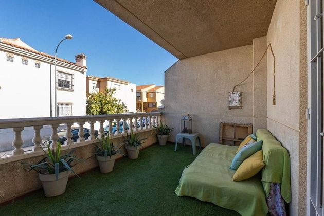 Foto 2 de Venta de piso en calle Virgen de Los Remedios de 2 habitaciones con terraza y garaje
