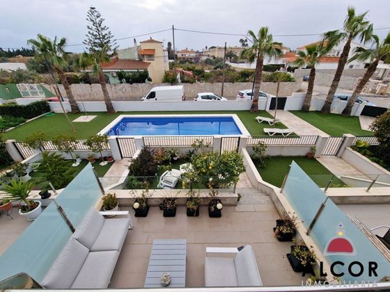 Foto 1 de Casa en venta en Costa Norte de 3 habitaciones con terraza y piscina