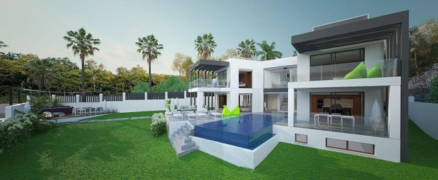 Foto 2 de Xalet en venda a Cabo Pino - Reserva de Marbella de 5 habitacions amb terrassa i piscina