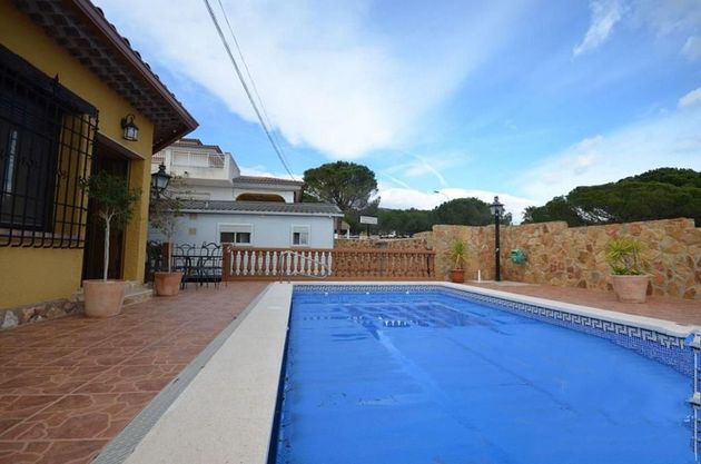 Foto 1 de Chalet en venta en Costa sur de 7 habitaciones con terraza y piscina