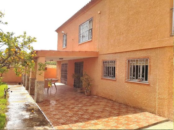 Foto 2 de Chalet en venta en El Grao de 6 habitaciones con terraza y garaje