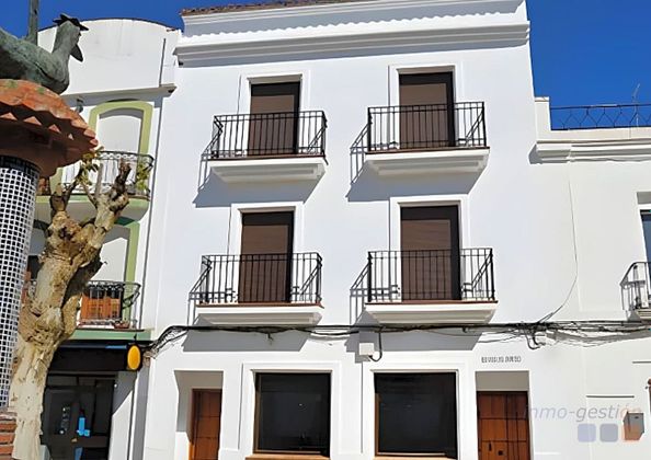 Foto 2 de Venta de piso en Jimena de la Frontera de 3 habitaciones y 126 m²