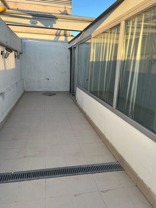 Foto 2 de Ático en alquiler en Ensanche de Vallecas - Valdecarros de 1 habitación con terraza y piscina