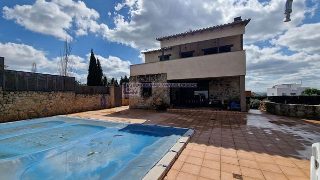 Foto 1 de Xalet en venda a Ruta de la Plata de 4 habitacions amb terrassa i piscina