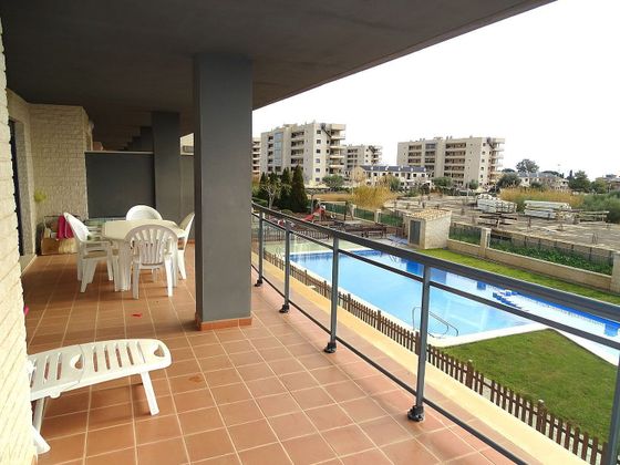 Foto 1 de Venta de piso en calle Gregal de 3 habitaciones con terraza y piscina