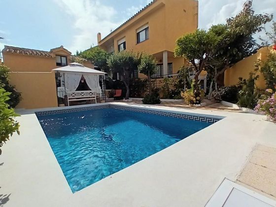 Foto 1 de Venta de casa en Puerto Marina de 5 habitaciones con terraza y piscina