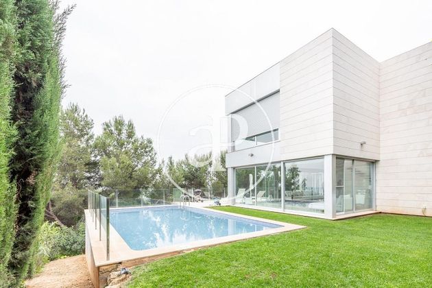 Foto 2 de Chalet en venta en El Bosque de 6 habitaciones con terraza y piscina