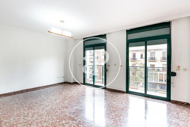 Foto 2 de Pis en venda a El Pilar de 4 habitacions amb terrassa i garatge
