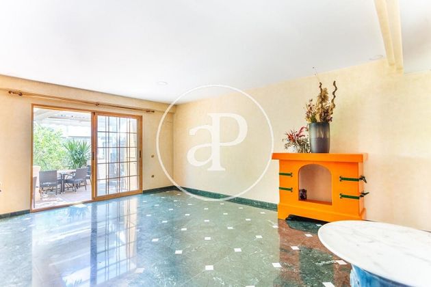 Foto 2 de Casa en venda a Picanya de 7 habitacions amb terrassa i piscina