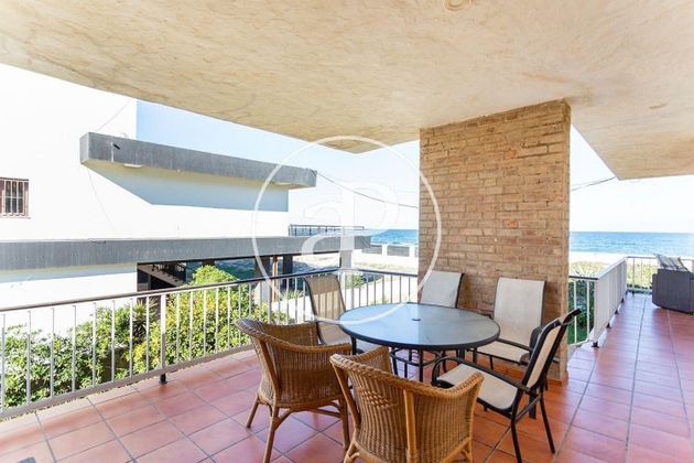 Foto 2 de Xalet en venda a El Perellonet de 6 habitacions amb terrassa i garatge