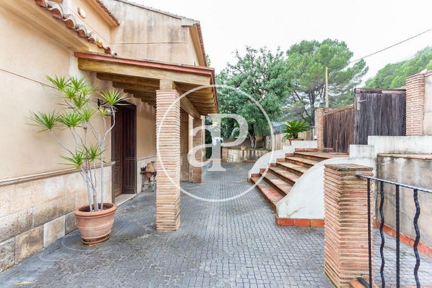 Foto 1 de Casa en venta en Oliva pueblo de 7 habitaciones con terraza y piscina