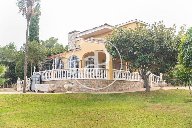 Foto 1 de Xalet en venda a Sierra Perenchiza - Cumbres de Calicanto - Santo Domingo de 4 habitacions amb terrassa i piscina