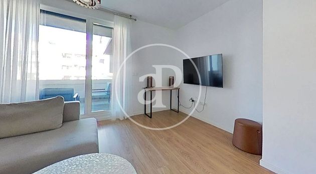 Foto 2 de Alquiler de piso en El Cabanyal- El Canyamelar de 2 habitaciones con terraza y muebles