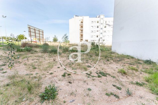 Foto 2 de Venta de terreno en Moncada de 568 m²