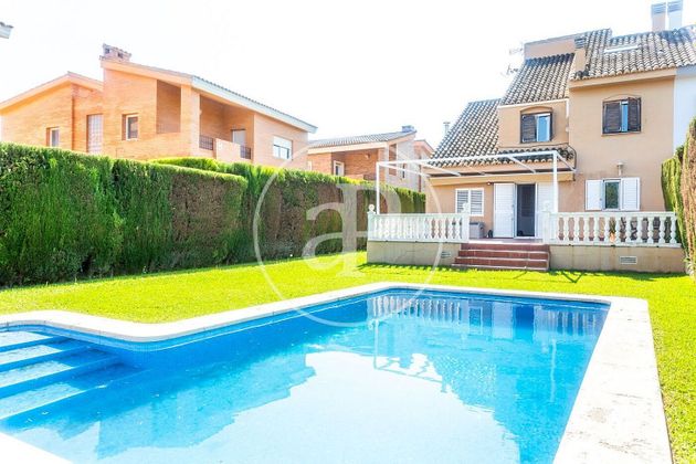 Foto 1 de Casa en alquiler en La Cañada de 4 habitaciones con terraza y piscina