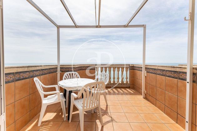Foto 2 de Àtic en venda a Moncófar playa de 3 habitacions amb terrassa i balcó