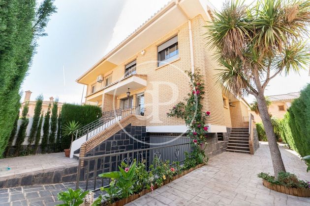 Foto 1 de Casa en venda a San José - Los Metales de 5 habitacions amb terrassa i garatge